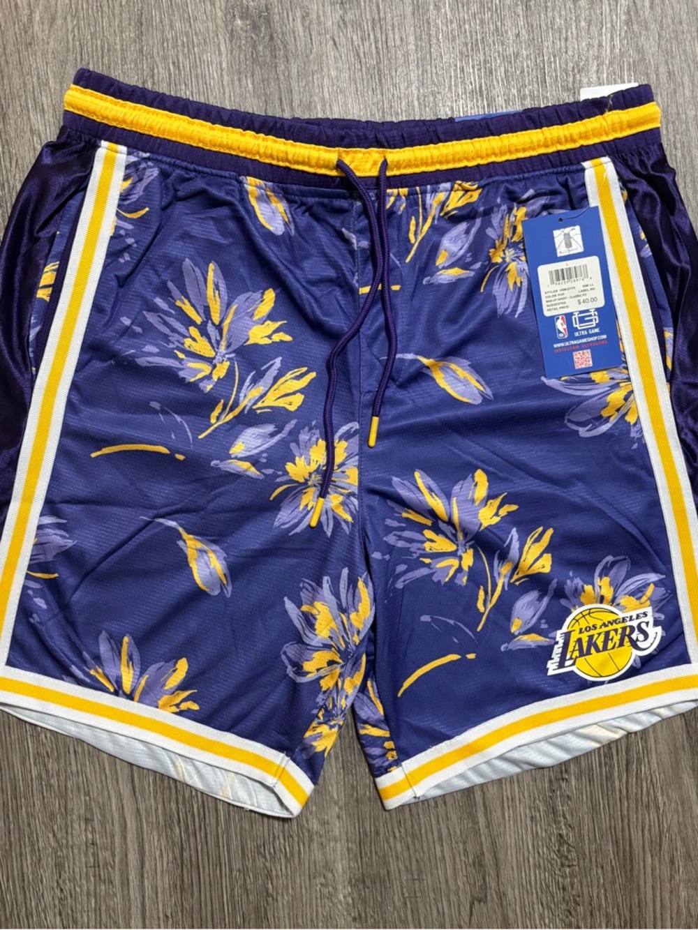 NWT Los Angeles Lakers Shorts Men’s Large Purple Gold Lightweight $40